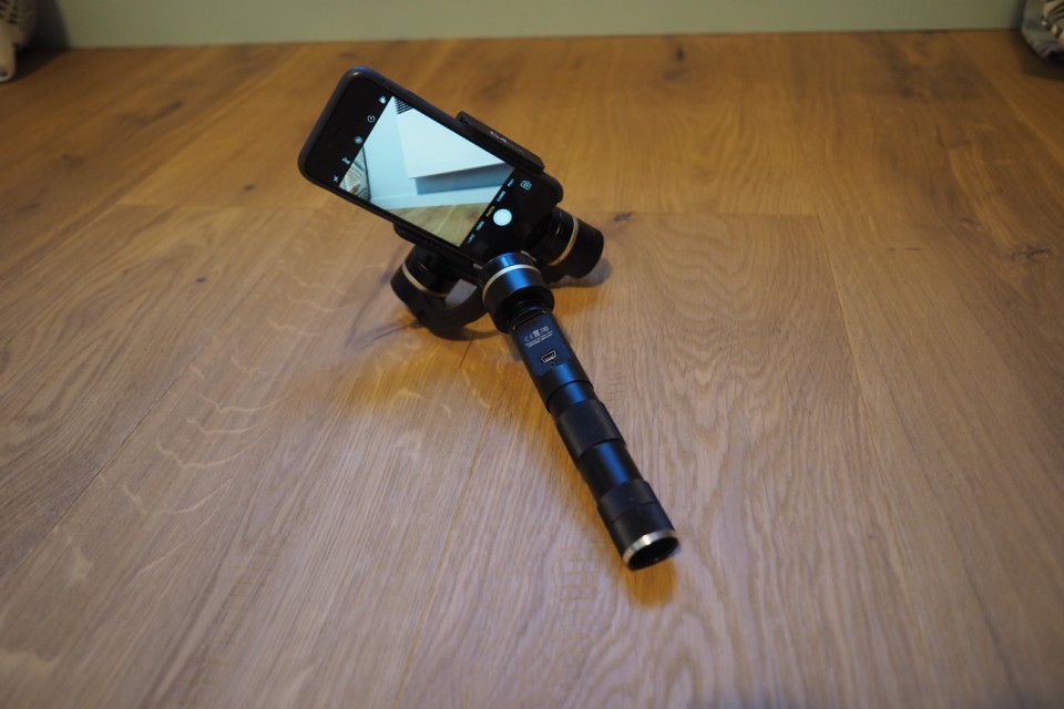 stabilisateur-feiyu-smartphone-perche