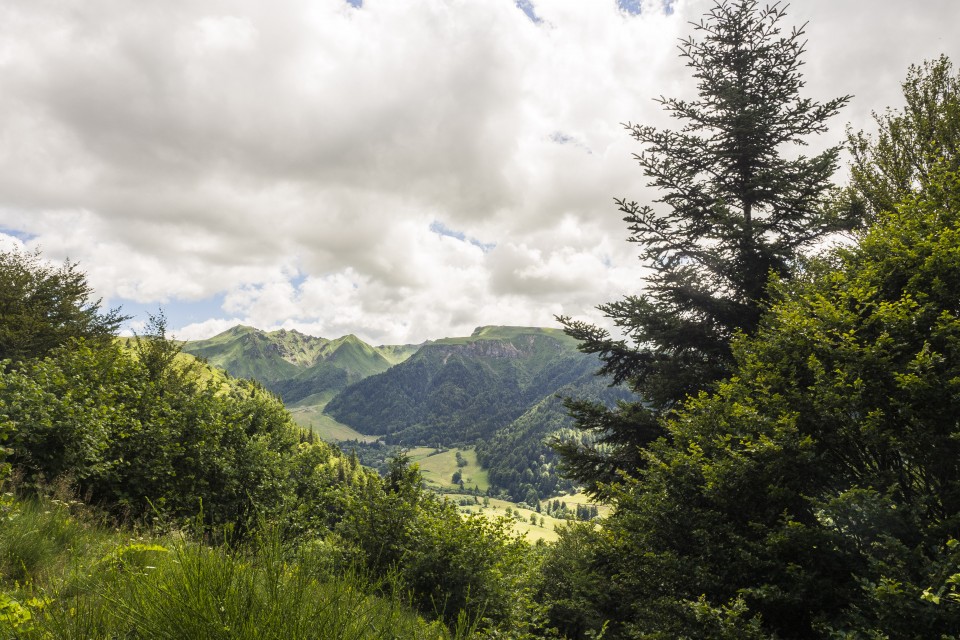 Auvergne_Puydesancy_montagne_paysages